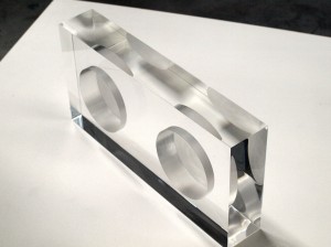 Usinage d'un bloc en Plexiglass avec finition poli cristal